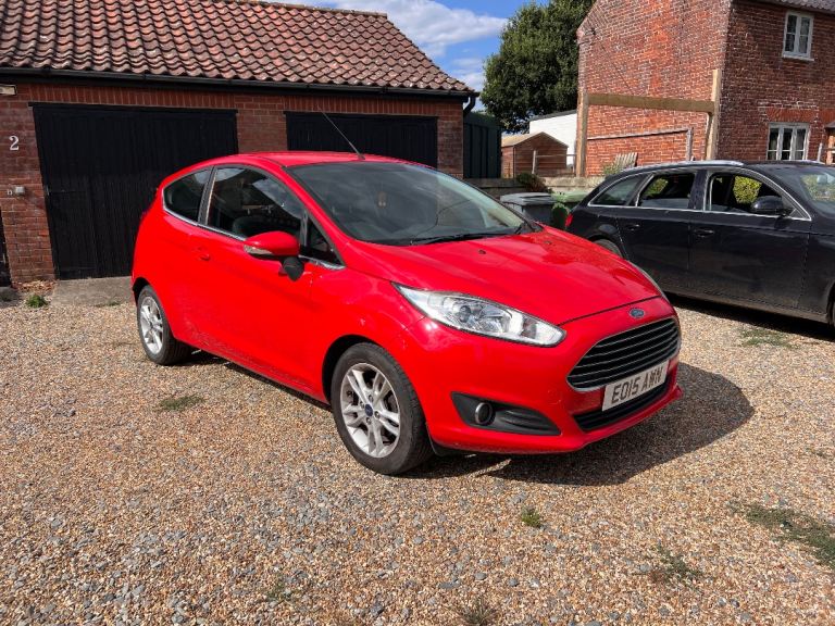 Ford, FIESTA, Hatchback, 2015, Manual, 1241 (cc), 3 doors