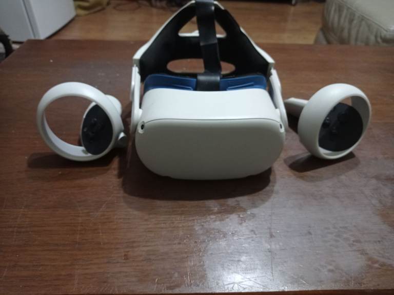 Meta Quest 2 VR Headset with Controllers – Good Condition