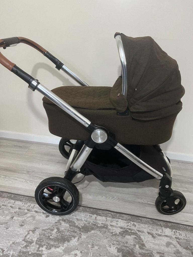 Mama & Papa bassinet push chair with rain cover