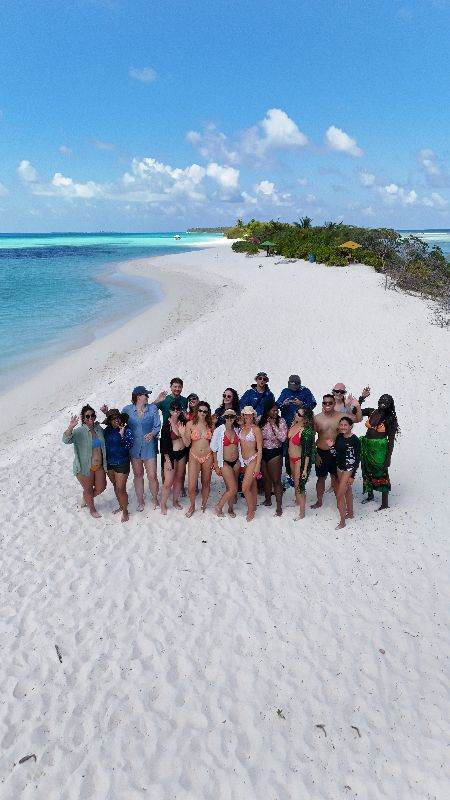 Maldives Group Tour for Solo Travellers in Their 20s & 30s 🌴🐠