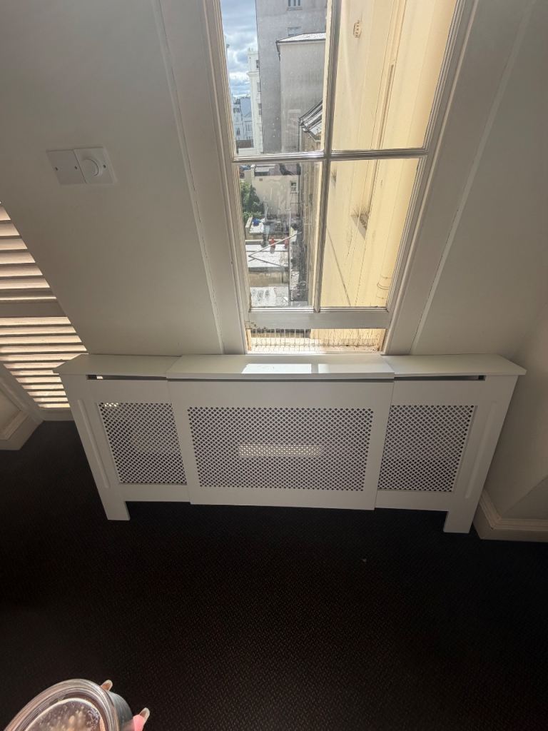 White Wooden Radiator Cover – Good Condition, Ready to Go