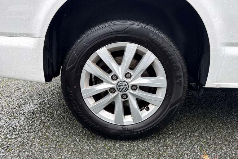 2024 Volkswagen Transporter 2.0 TDI 150 Highline Kombi Van WINDOW VAN DIESEL Manual