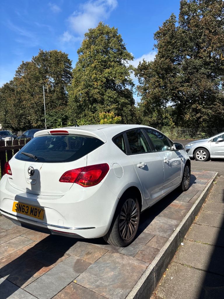 Vauxhall, ASTRA, Hatchback, 2013, Manual, 1398 (cc), 5 doors