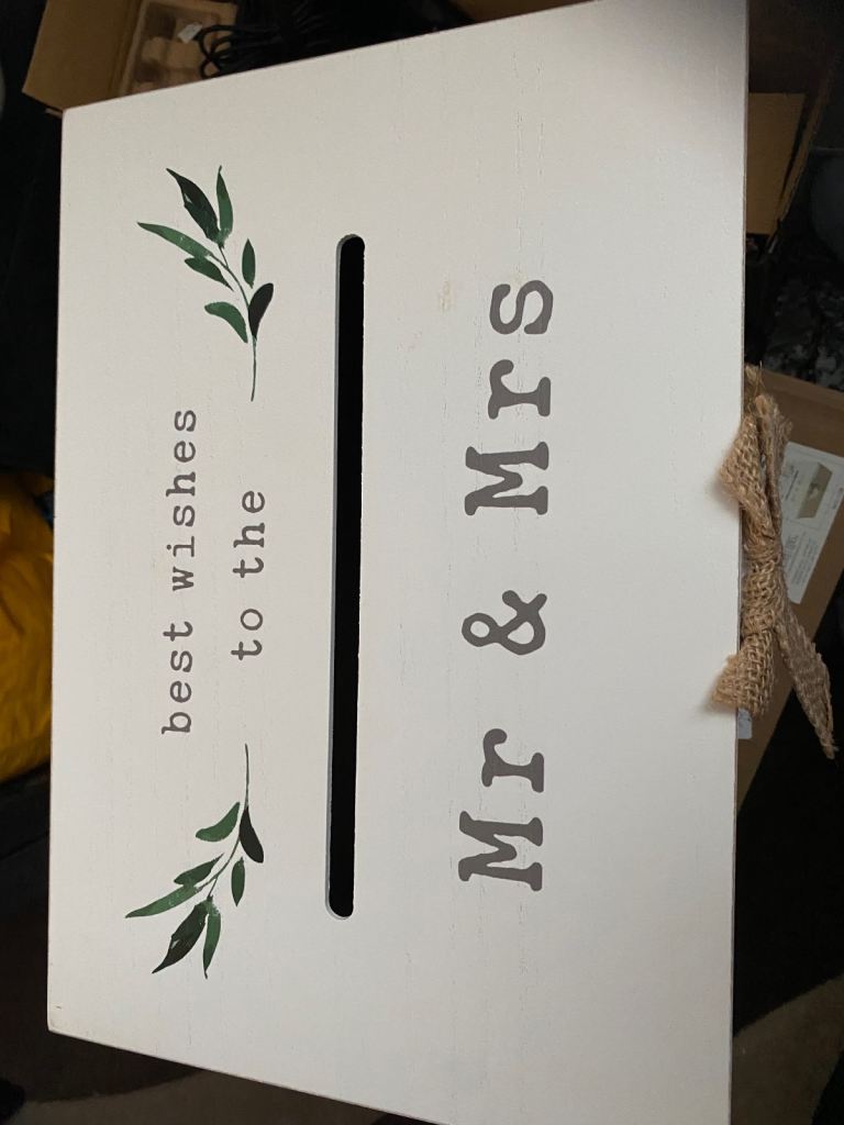 Mr and Mrs wedding cards box