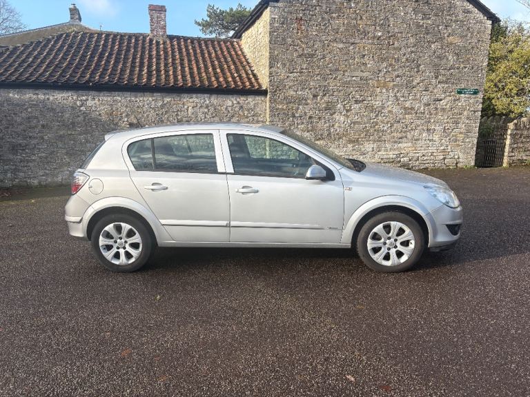 Vauxhall, ASTRA, Hatchback, 2009, Manual, 1364 (cc), 5 doors