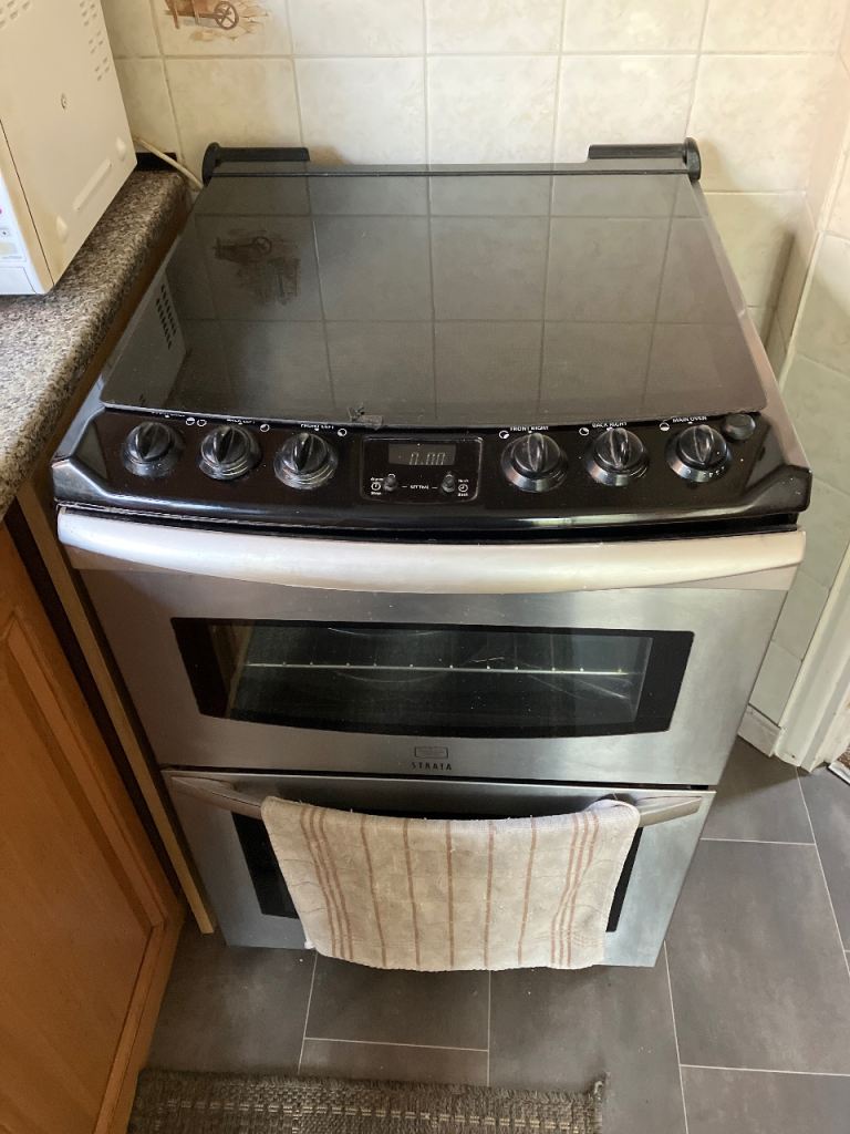 Free standing Strata Gas Cooker 