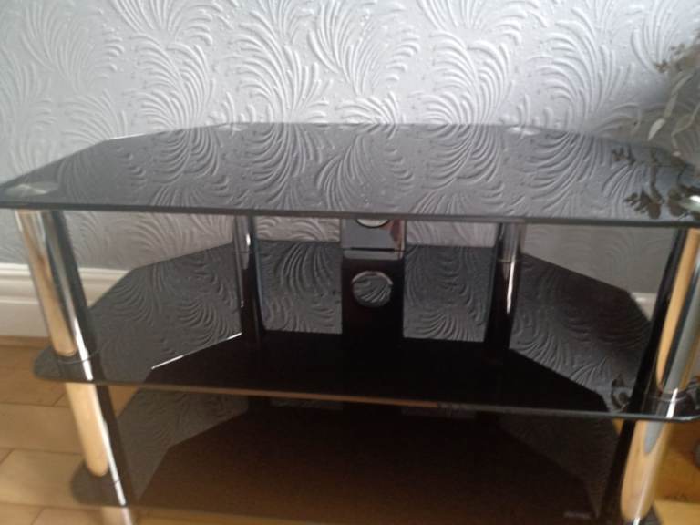 Black Glass TV Stand with Chrome Legs – Good Condition