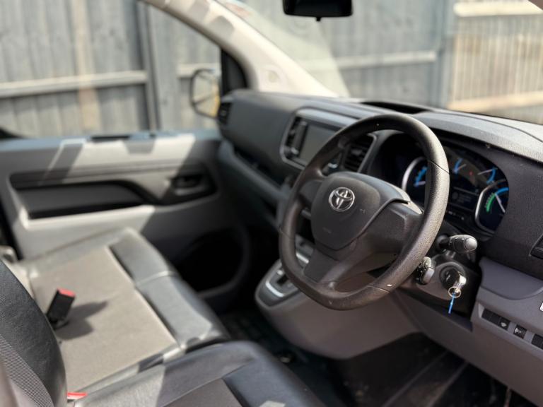 2021 TOYOTA PROACE 100kW Icon 75kWh Van Auto