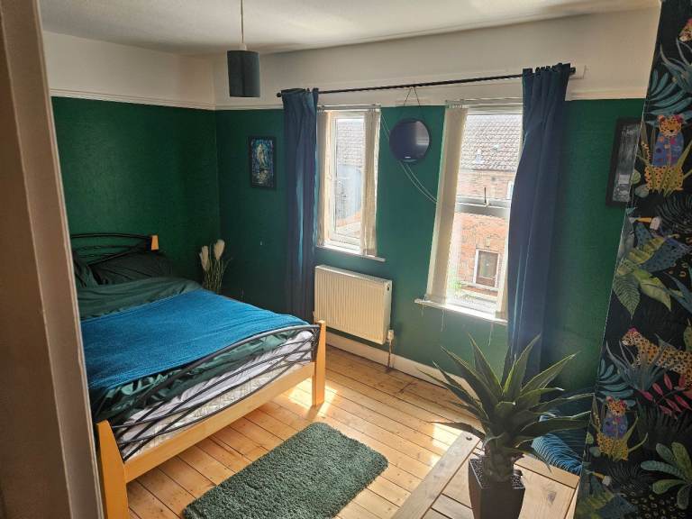 2 x rooms in 2 bedroom home 