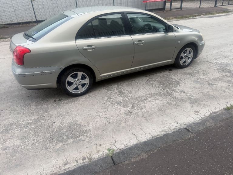 AUTOMATIC TOYOTA AVENSIS 55REG 5DR PETROL MOT TILL 10/08/2027 EXCELLENT CONDITION