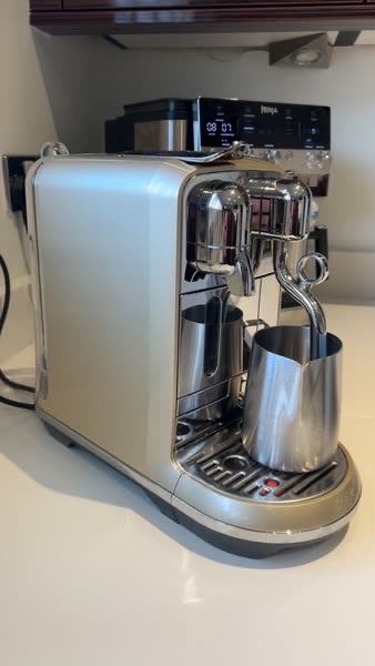 Nespresso coffee machine sage 