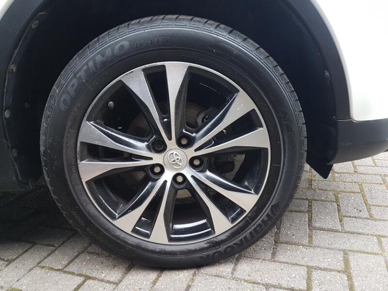 Toyota RAV4 D-4D INVINCIBLE AWD