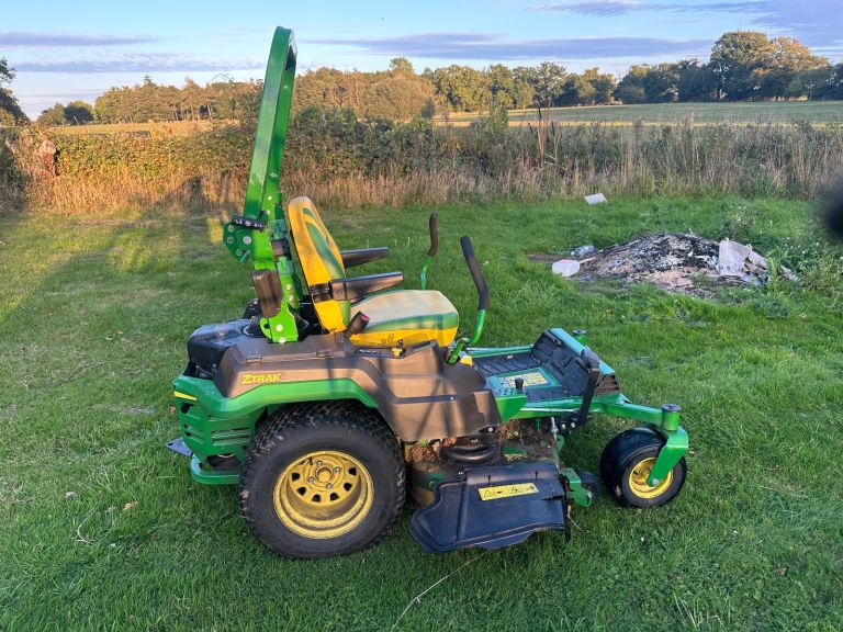 John Deere Z545R Zero Turn Mower 48” Deck Mulch Kit Very Low 65 Hours No VAT