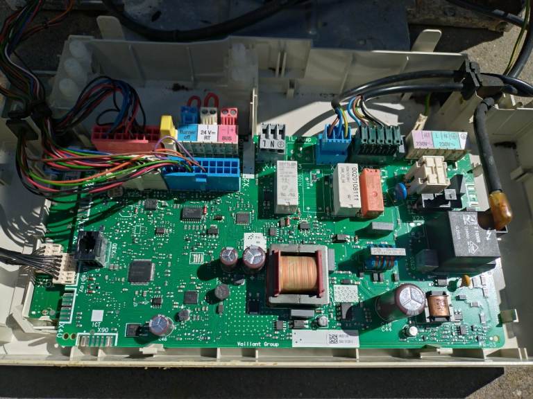Vaillant Boiler Part PCB Ecotec Plus 637, 837, 937 R2 376/5-5 108111