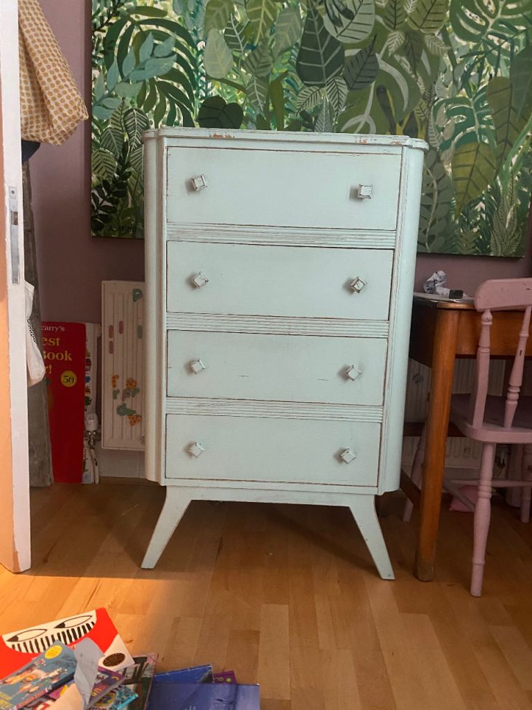 Vintage-Style Light Green Chest of Drawers