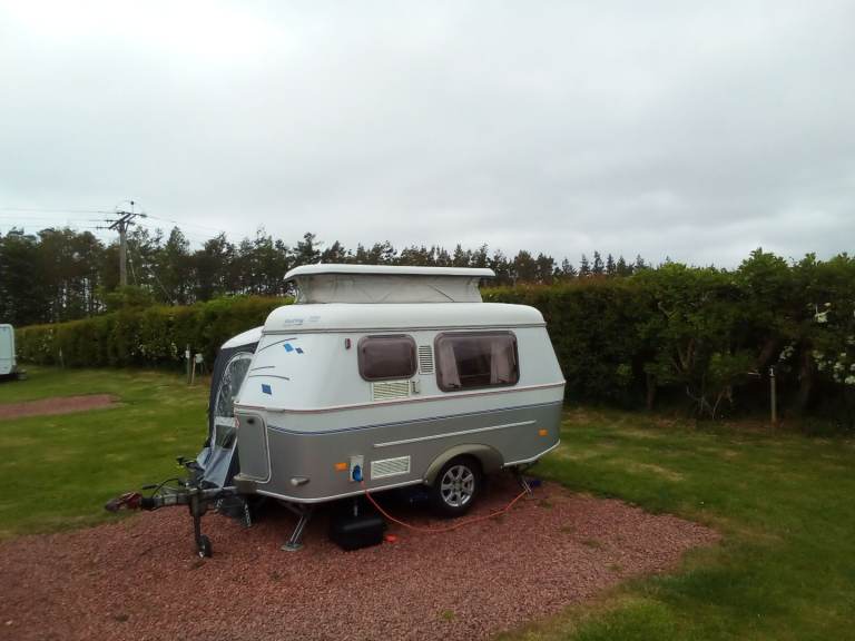 2006 eriba puck gt 2 berth caravan