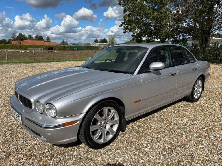 2004 Jaguar XJ 4.2 V8 Sport 4dr Auto SALOON Petrol Automatic