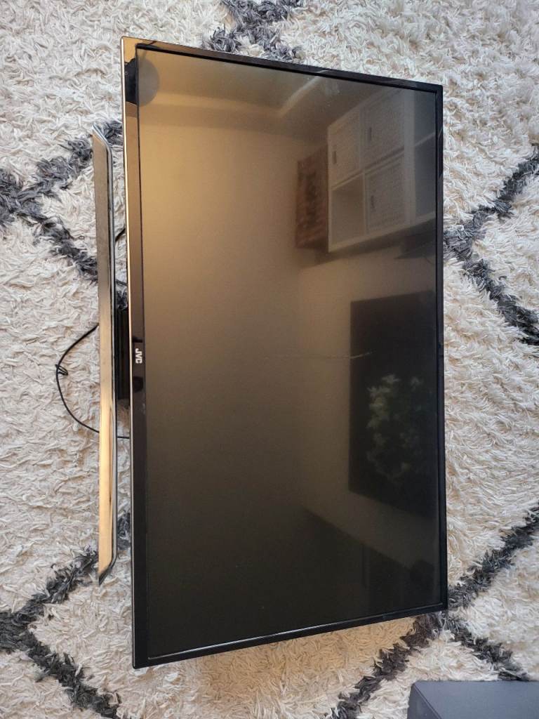 JVC 43" Smart LED TV – Full HD 1080p – Freeview Play – Netflix – 3 HDMI