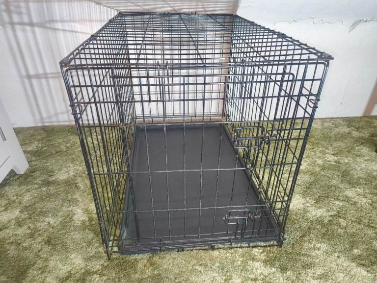 Discount Price Black Dog Crate, Good Condition