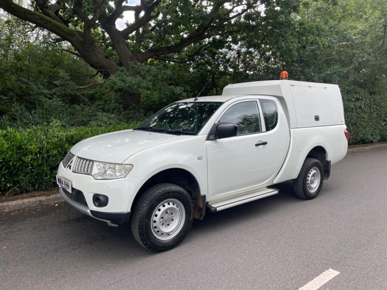 2014 Mitsubishi L200 DI-D 4X4 4LIFE CLUB CAB Pick Up Diesel Manual