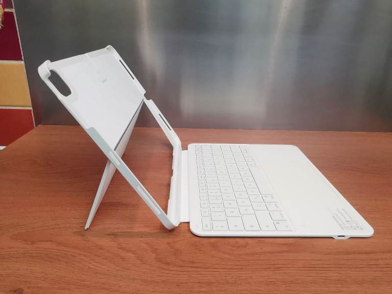 Inateck Keyboard Case for iPad Air 13 inch M3/M2, UK Layout (Brand new in box) RRP £75