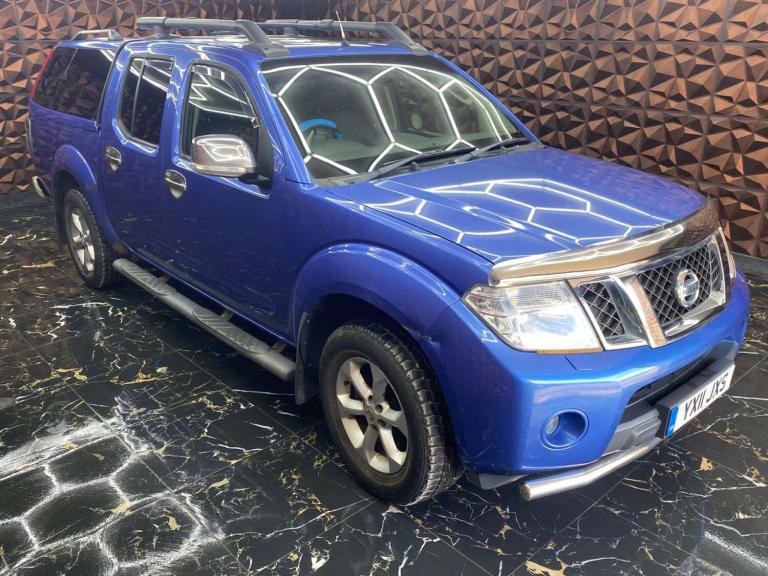 2011 Nissan Navara 2.5 Navara Tekna Double Cab dCi 188 4WD 5dr SUV Diesel Manual