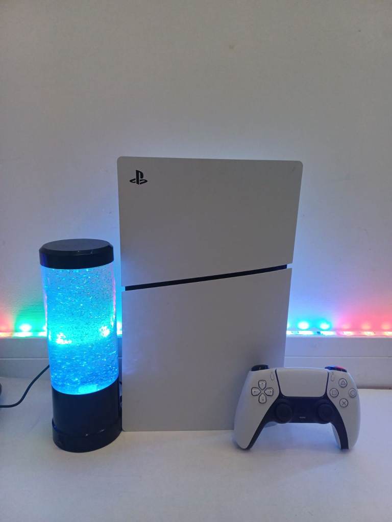 Ps5 slim digital with controller 