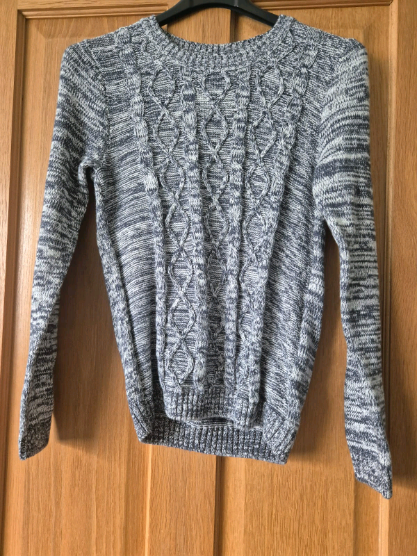 New Boys 11-12yrs Sweater