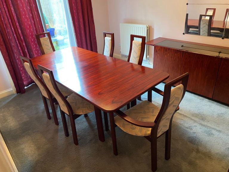Dining table , 6 chairs,sideboard, consule vgc can deliver 