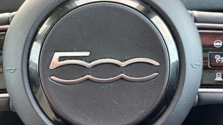 2022 Fiat 500 87kW La Prima 42kWh 3dr Auto Electric Hatchback Hatchback Electric Automatic