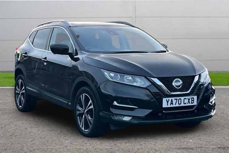 2020 Nissan Qashqai 1.3 DIG-T N-CONNECTA 5DR [GLASS ROOF PACK] Hatchback Petrol Manual