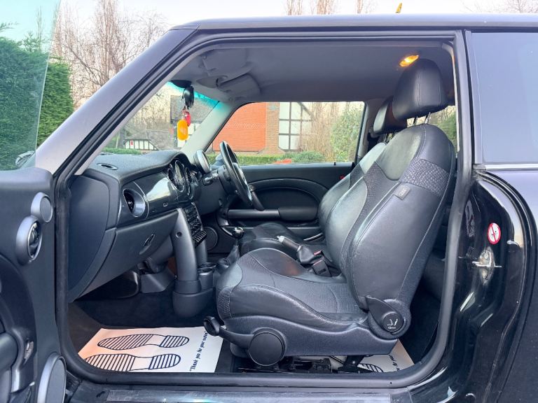 Mini, HATCHBACK, Hatchback, 2004, Manual, 1598 (cc), 3 doors