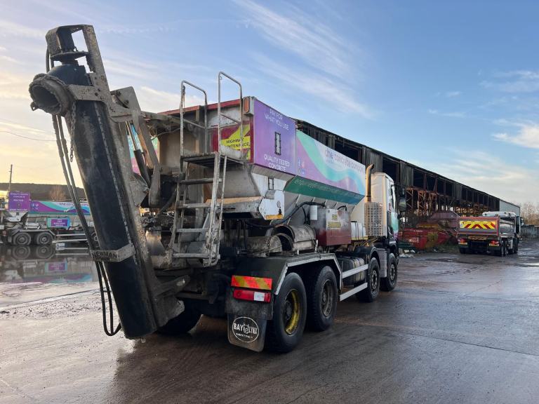 Renault C (C) 430 8x4 , BAYLYNX VOLUMETRIC MIXER JUST ARRIVED . CALL FOR DETAILS