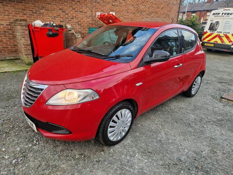 Chrysler, YPSILON, Hatchback, 2012, Manual, 1242 (cc), 5 doors