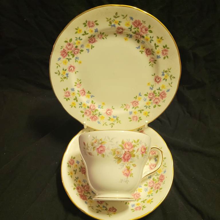 Vintage Duchess Fine Bone China Trio Tea Cup Saucer Plate June Bouquet Pink Rose