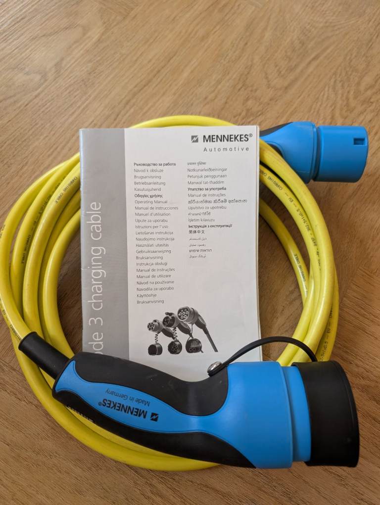 Genuine Volvo XC90 Mennekes Mode 3 Type 2 charging cable 4.5m 20A 