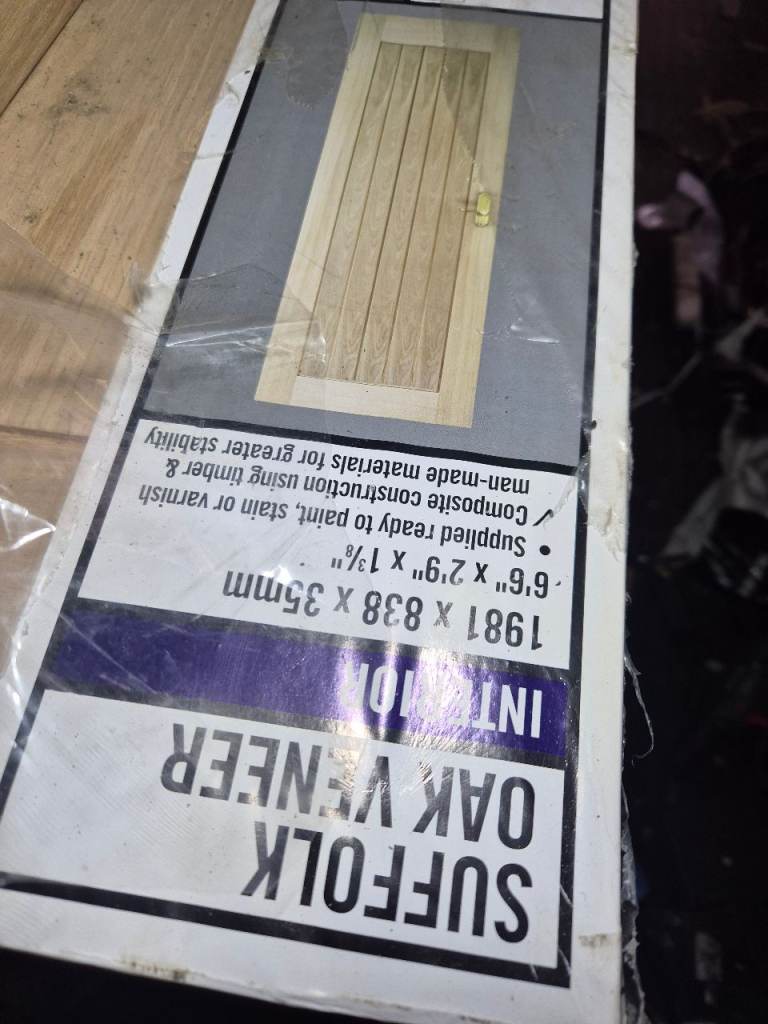 New Suffolk Oak Veneer Internal Door - 1981 x 838 x 35mm