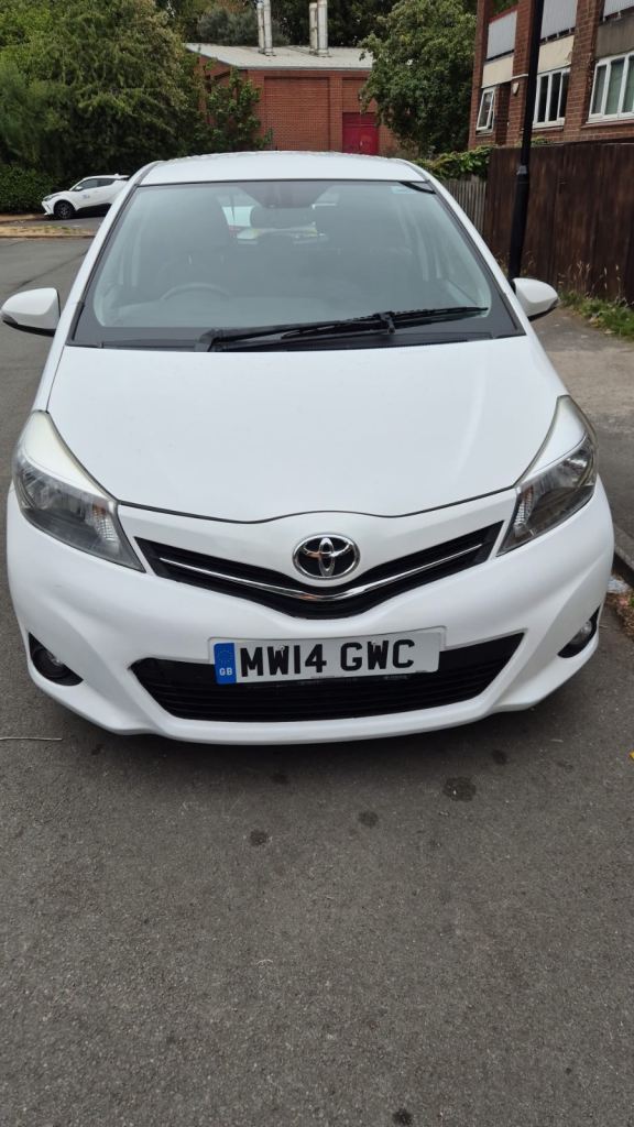 Toyota, YARIS, Hatchback, 2014, Manual, 1329 (cc), 5 doors