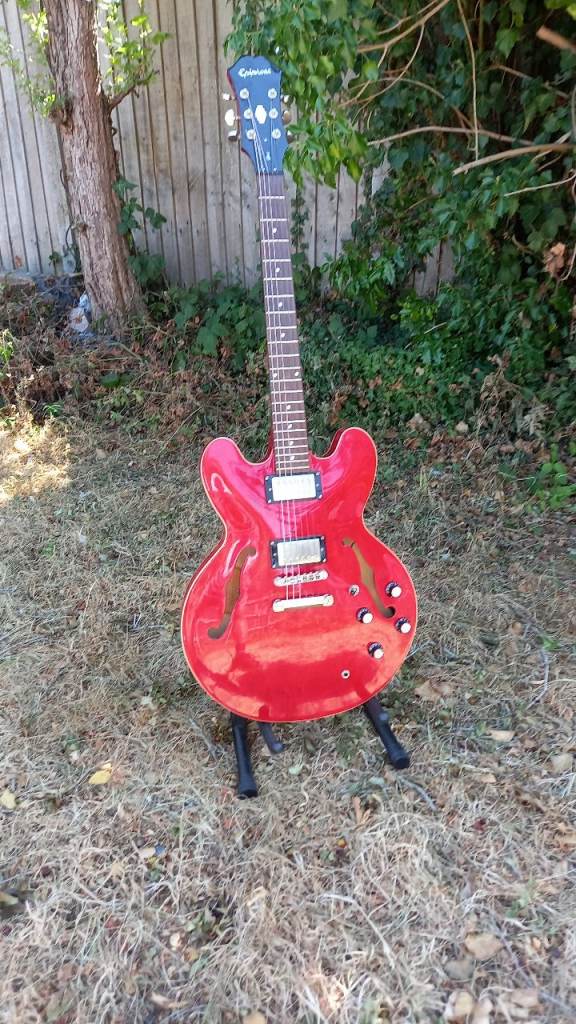 Epiphone 335 Semi-Hollow Electric Guitar in Cherry Red