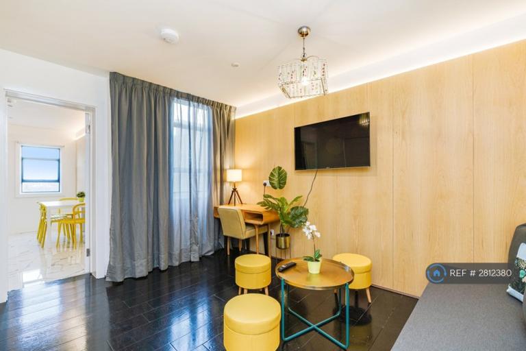 1 bedroom flat in West End Lane, London, NW6 (1 bed) (#2812380)