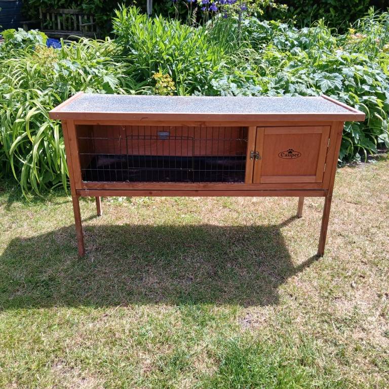 Easipet Rabbit/guinea pig/small pet hutch