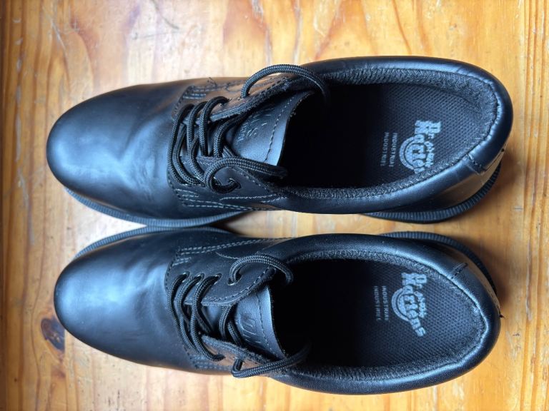 Dr Martens black leather shoes Size 9 UK - NEW without tags. 