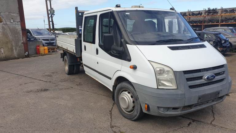 **For parts** Ford Transit twin wheel pick up crew cab, 2.4 diesel 5 speed (2007).