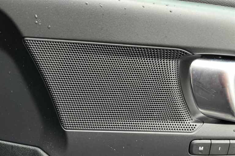 2020 Volvo XC40 2.0 D4 Inscription Pro SUV 5dr Diesel Auto AWD Euro 6 (s/s) (190 ps) SUV Diesel A...