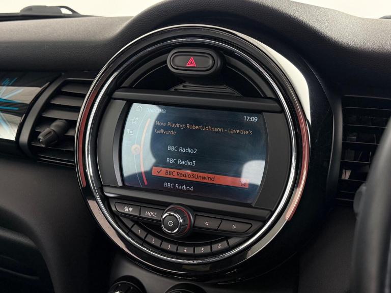 2019 MINI Hatch 1.5 Cooper Exclusive Euro 6 (s/s) 5dr HATCHBACK Petrol Manual