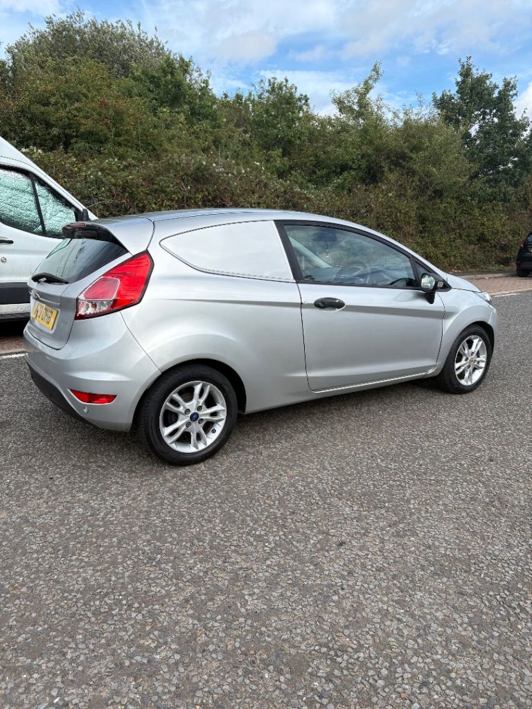 Ford, FIESTA, Car Derived Van, 2013, Manual, 1560 (cc)