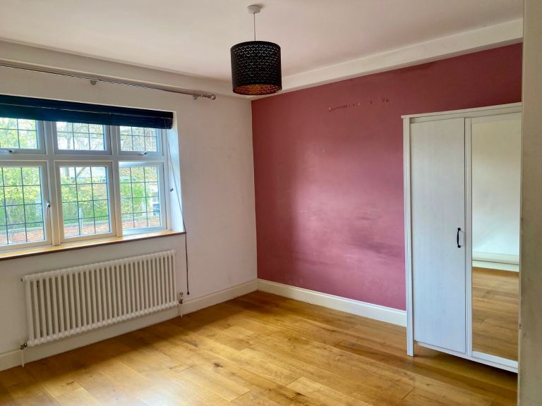 Rent *** Double Room 5mins walk to Totteridge & Whetstone station