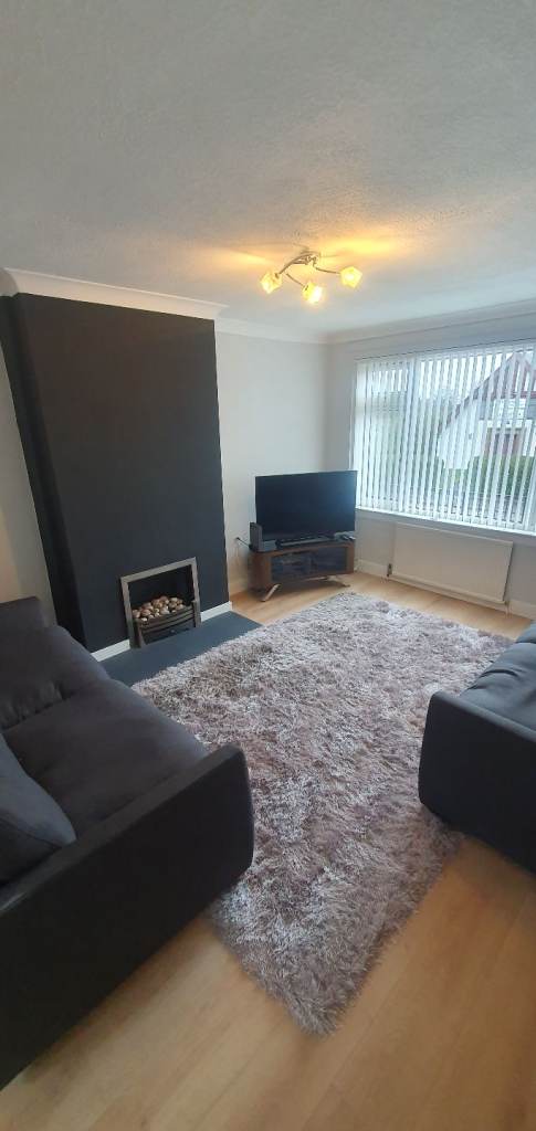 Room for rent in shared house