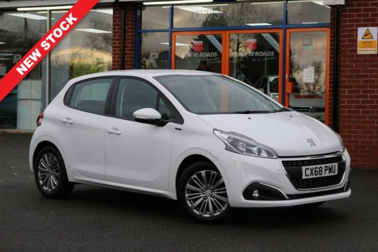2018 68 PEUGEOT 208 1.2 PURETECH SIGNATURE HATCHBACK 5DR PETROL MANUAL EURO 6 (S