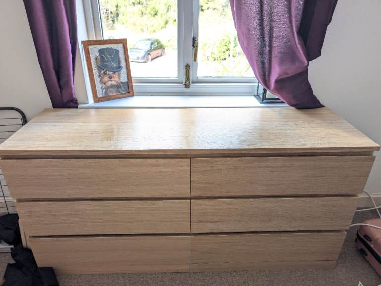 Chest of Drawers (Quick Sell)